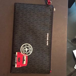 MK ready set go travel wristlet